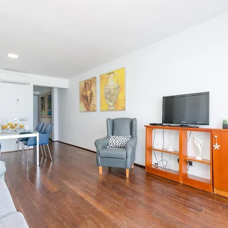 Apartment Yourhouse Blau Blue Sea View 1 2